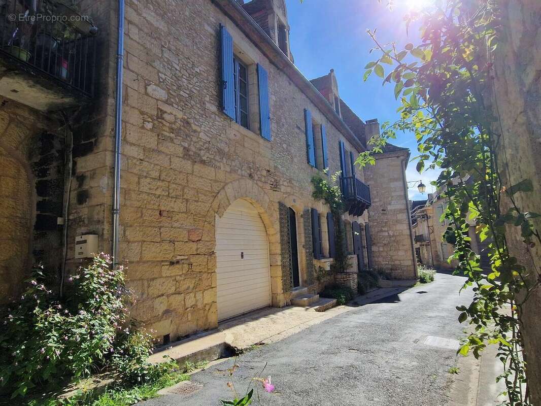 Façade - Maison à LE BUGUE