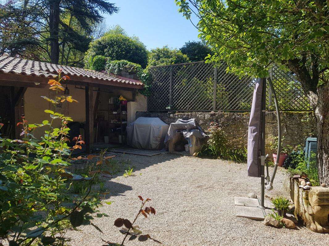 Maison à MONTIGNAC