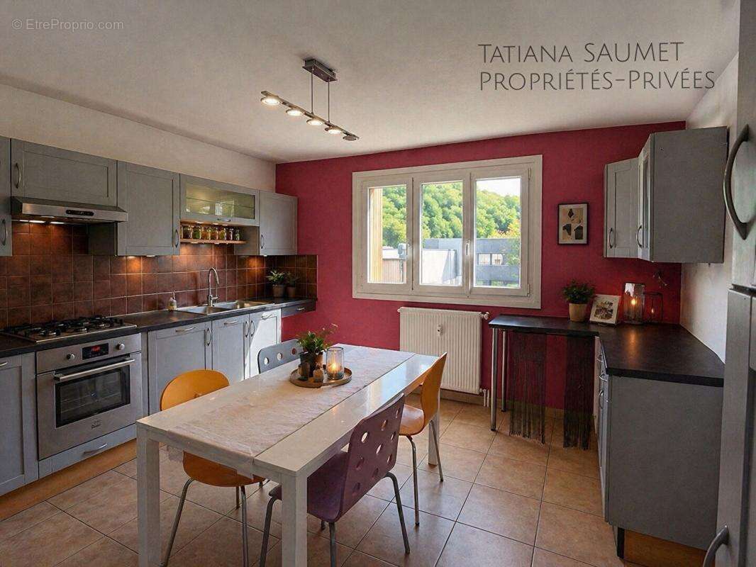 Appartement à FONTAINES-SUR-SAONE