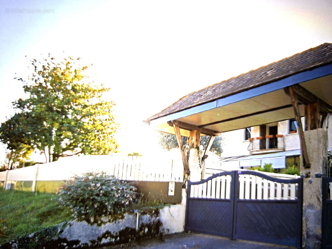 Maison à SERRES-CASTET