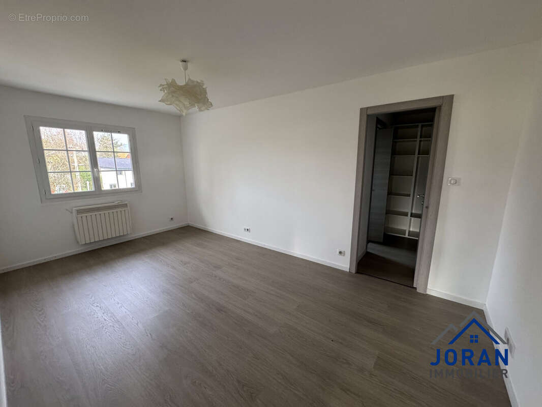 Chambre parentale - Maison à SAINT-JULIEN-EN-GENEVOIS
