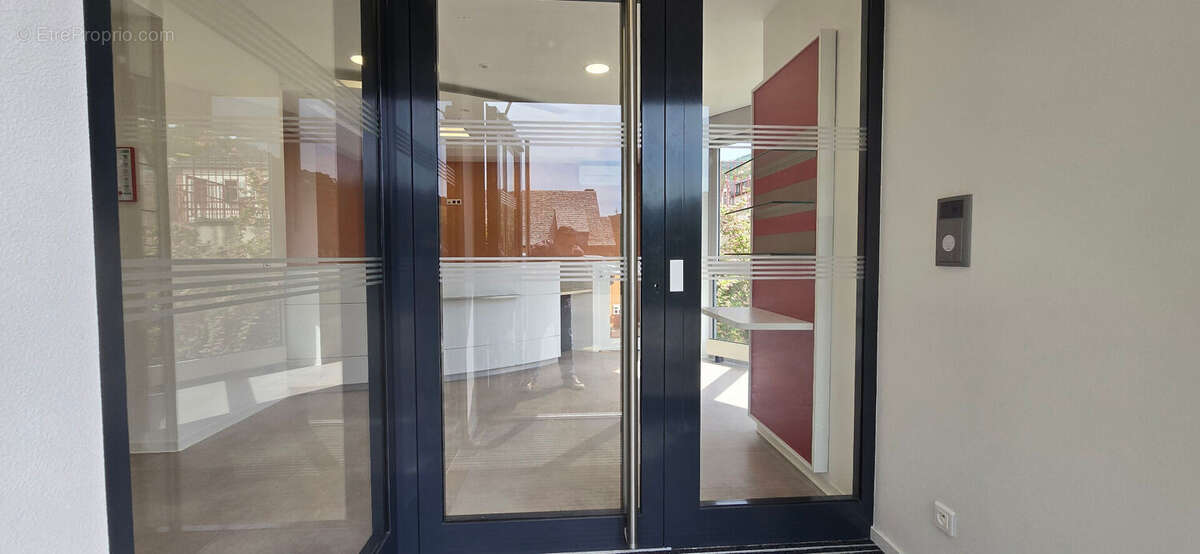Commerce à FRELAND