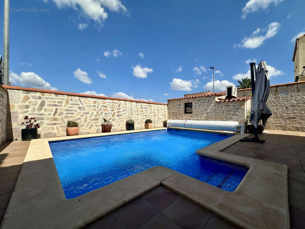 Maison à CANET-EN-ROUSSILLON