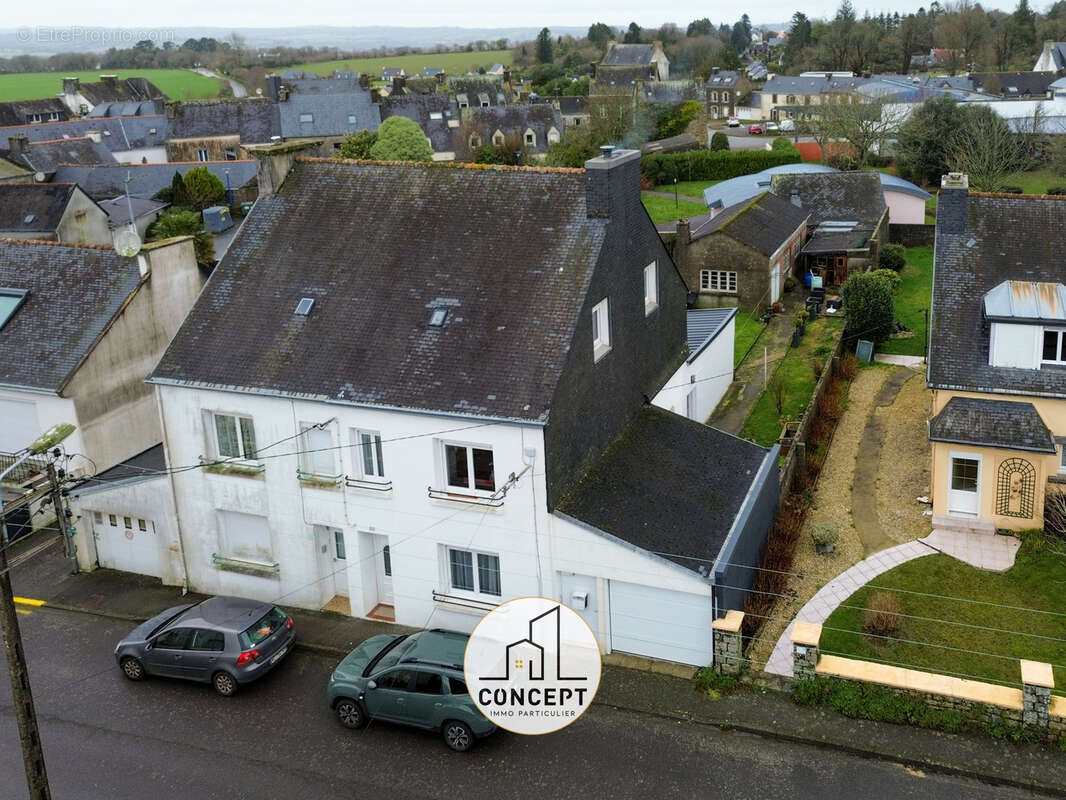 Maison à CORAY