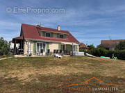 Maison à CHAMPFORGEUIL