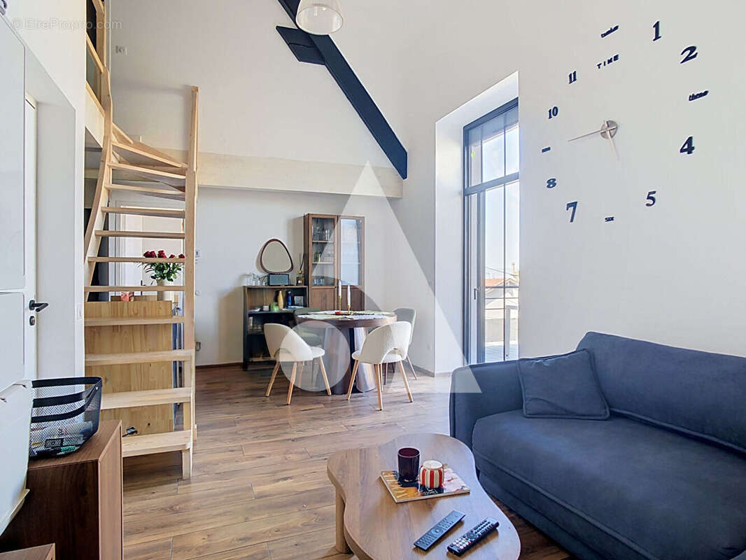 Appartement Chazelles Sur Lyon 3 pièce(s) avec balcon - photo 2