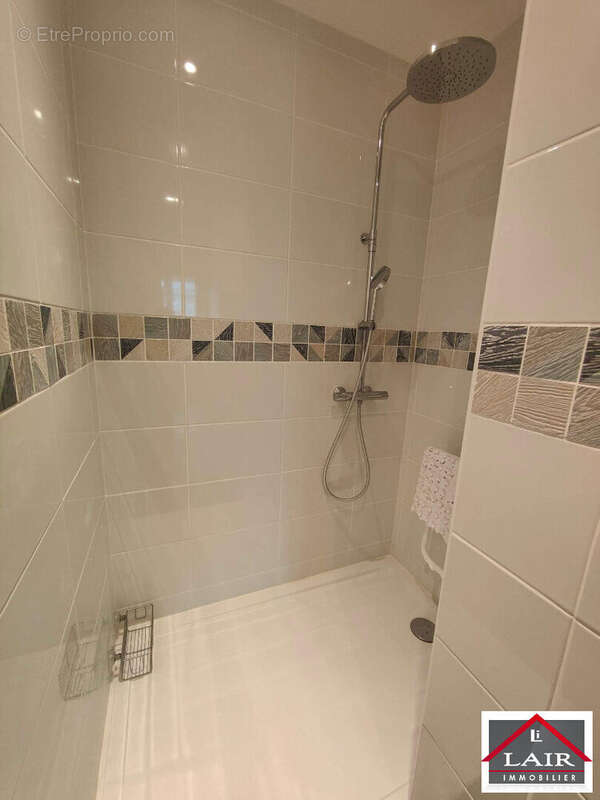 Maison à MONTMERREI