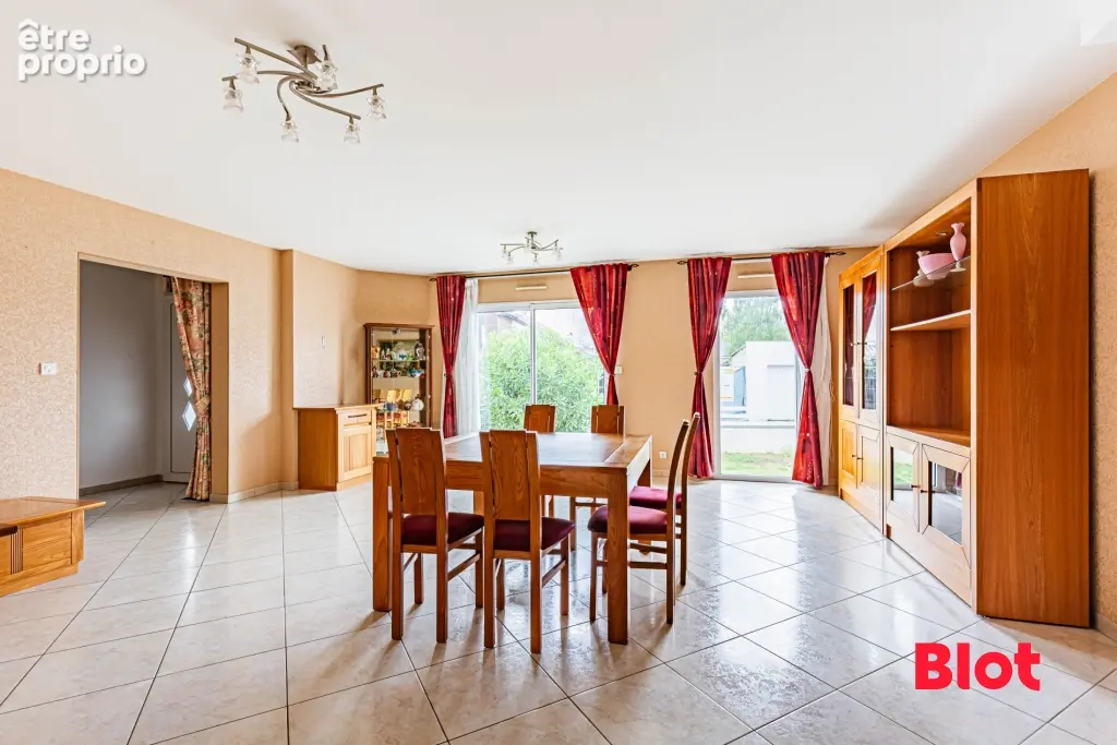 Maison 6 pièces 146 m² à vendre à Orvault (44700) - photo 2
