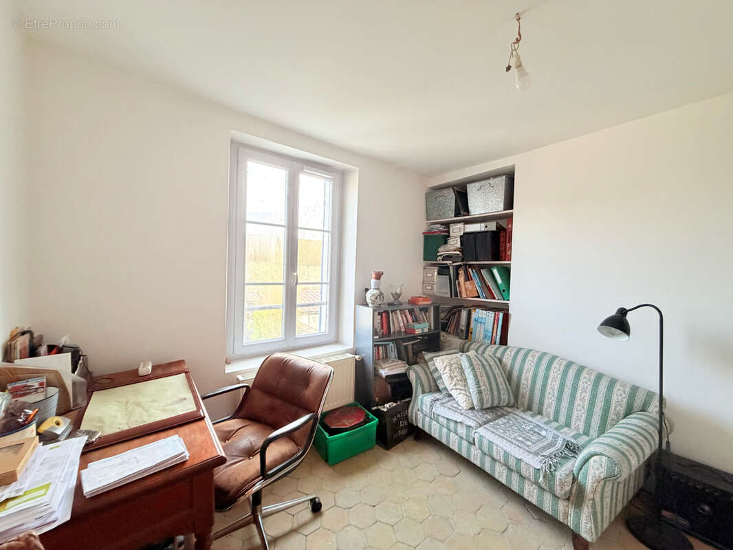 Maison à HOUDAN