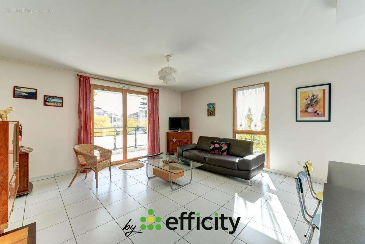 Appartement à SAINT-BONNET-DE-MURE