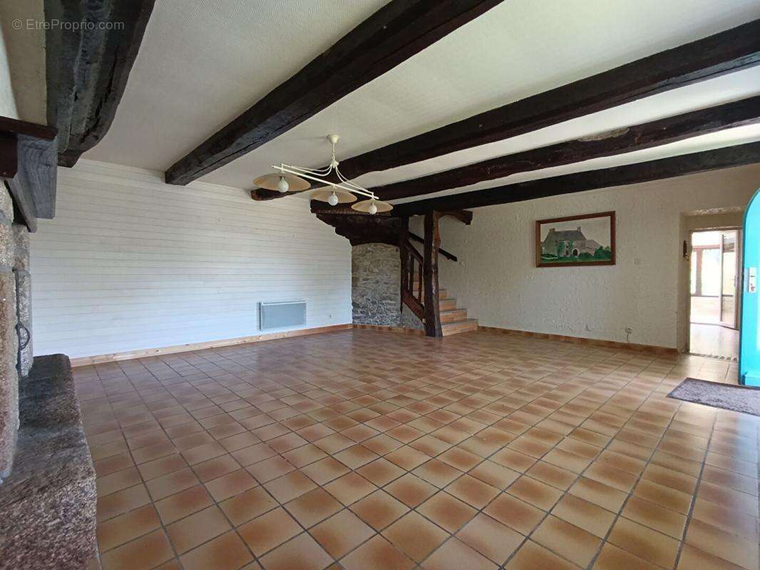 Maison à SAINT-GERAND