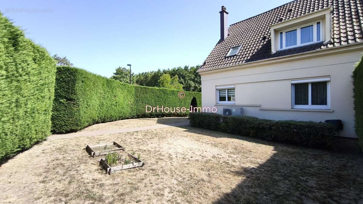 Maison à MARCOUSSIS