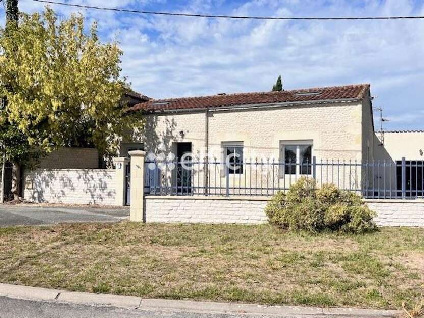 Maison à ARCES