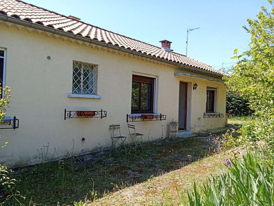 Maison à DURFORT-ET-SAINT-MARTIN-DE-SOSSENAC