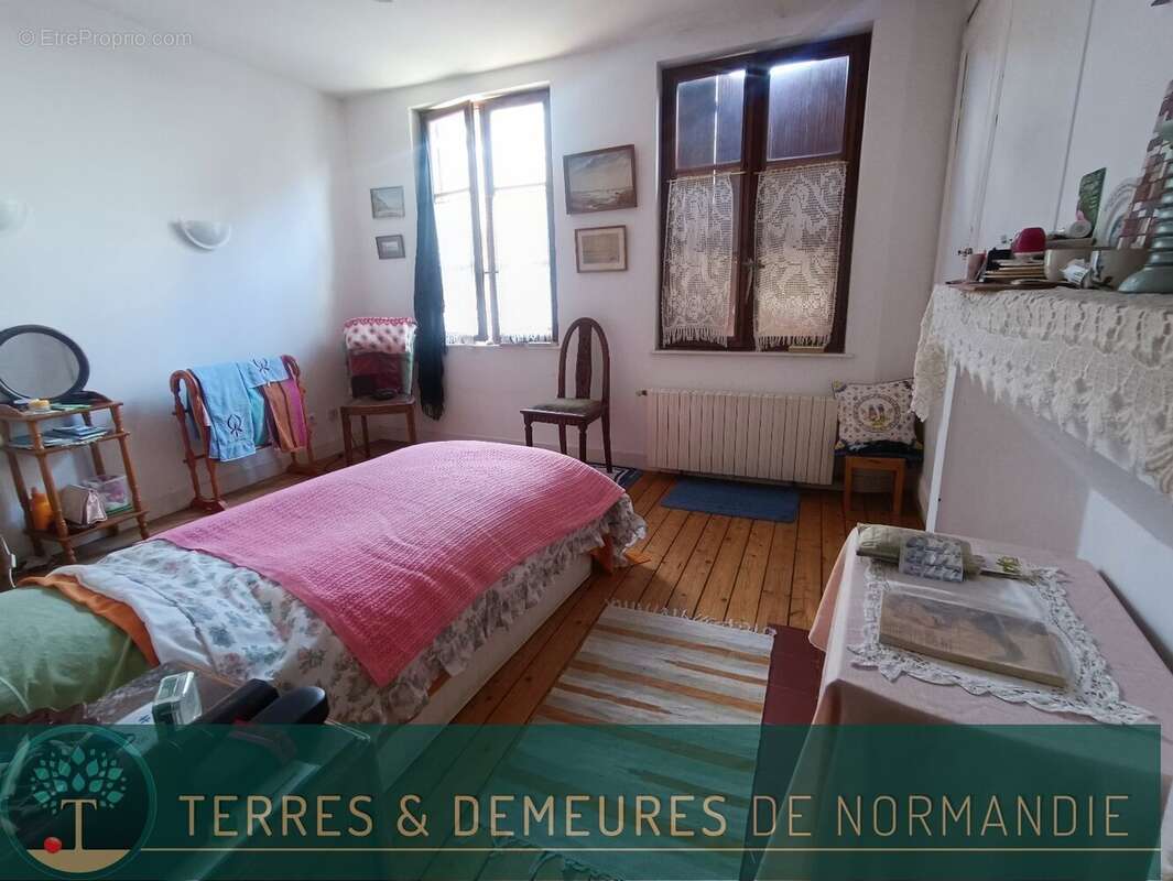 Maison à CORMEILLES