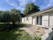 Maison à ESPINASSE-VOZELLE