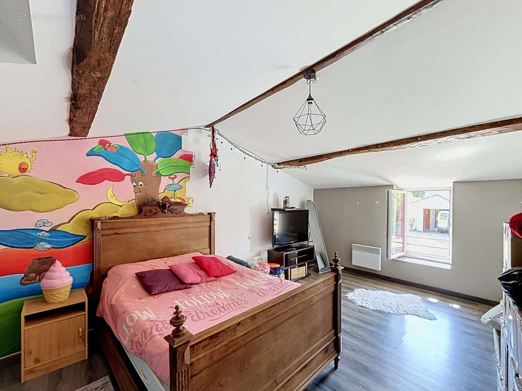 Maison 86 m² à Getigne  - photo 7