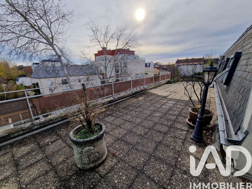 Photo 4 - Appartement à LIVRY-GARGAN