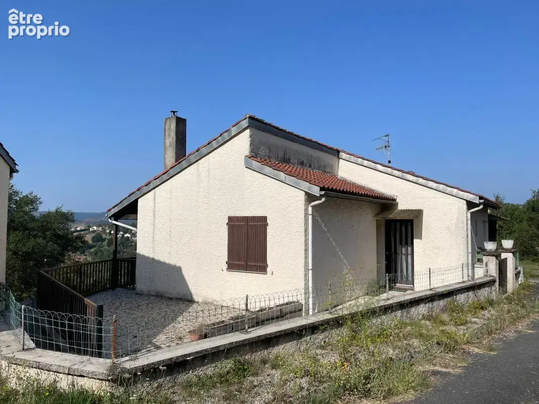 Maison à DECAZEVILLE