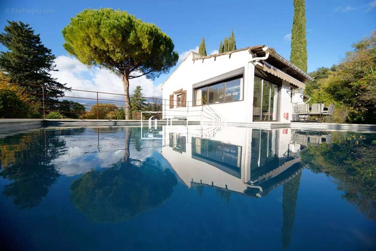 Maison à MOUANS-SARTOUX