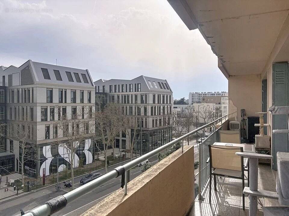 Appartement à LYON-8E