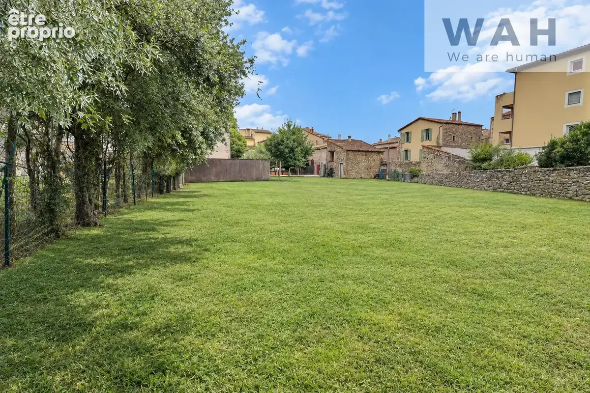 Photo Terrain à Lodeve au prix de 68 000€