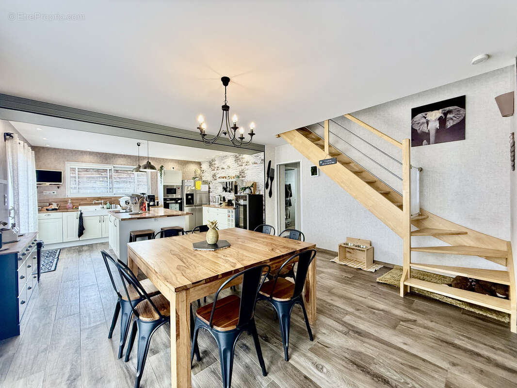 Maison à GRANDCHAMPS-DES-FONTAINES