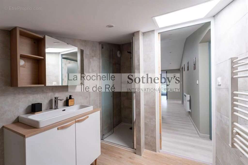 Maison familiale avec piscine, grand terrain et gîte indépendant - photo 16