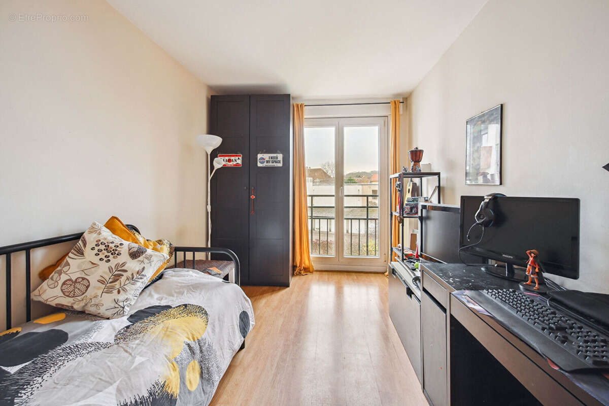 Appartement à NANTERRE