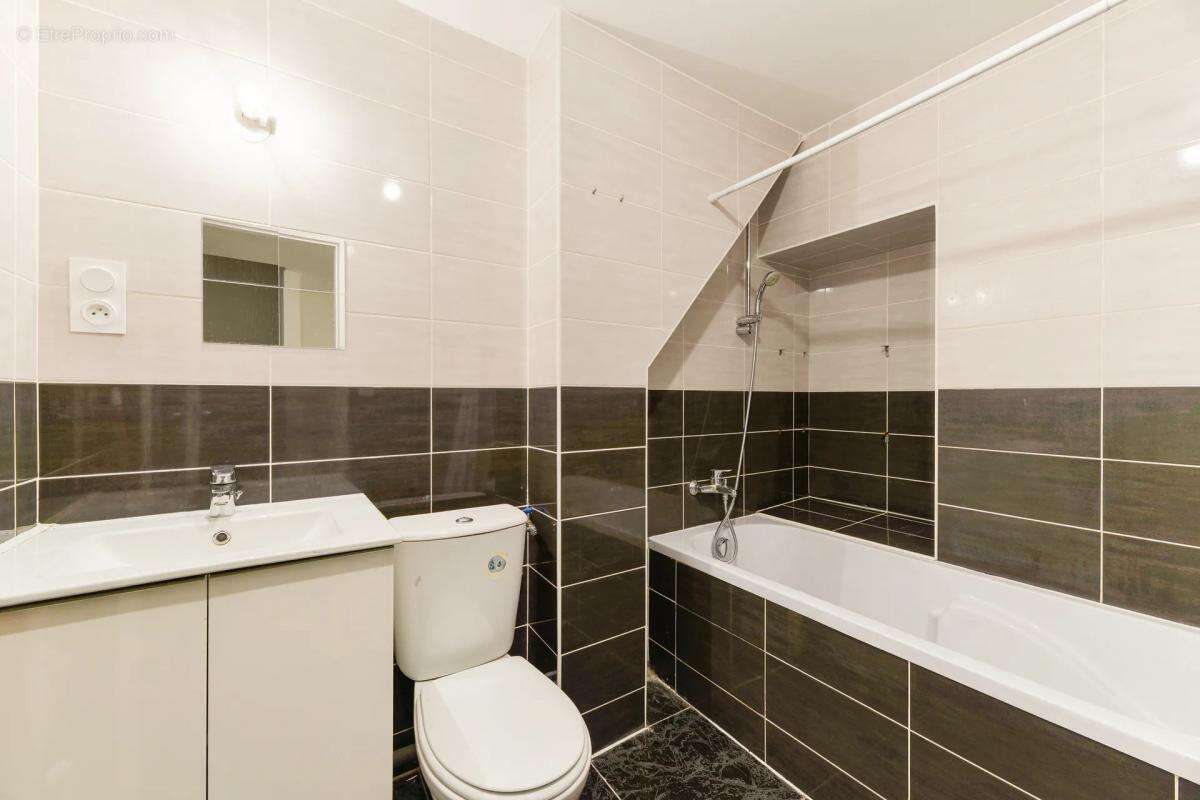 Maison à AIGREFEUILLE-SUR-MAINE