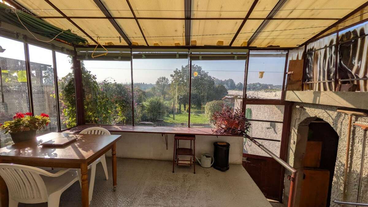 Maison à LA BATIE-MONTGASCON