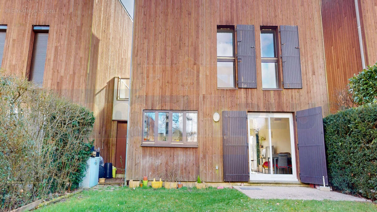 Maison à BOIS-D'ARCY