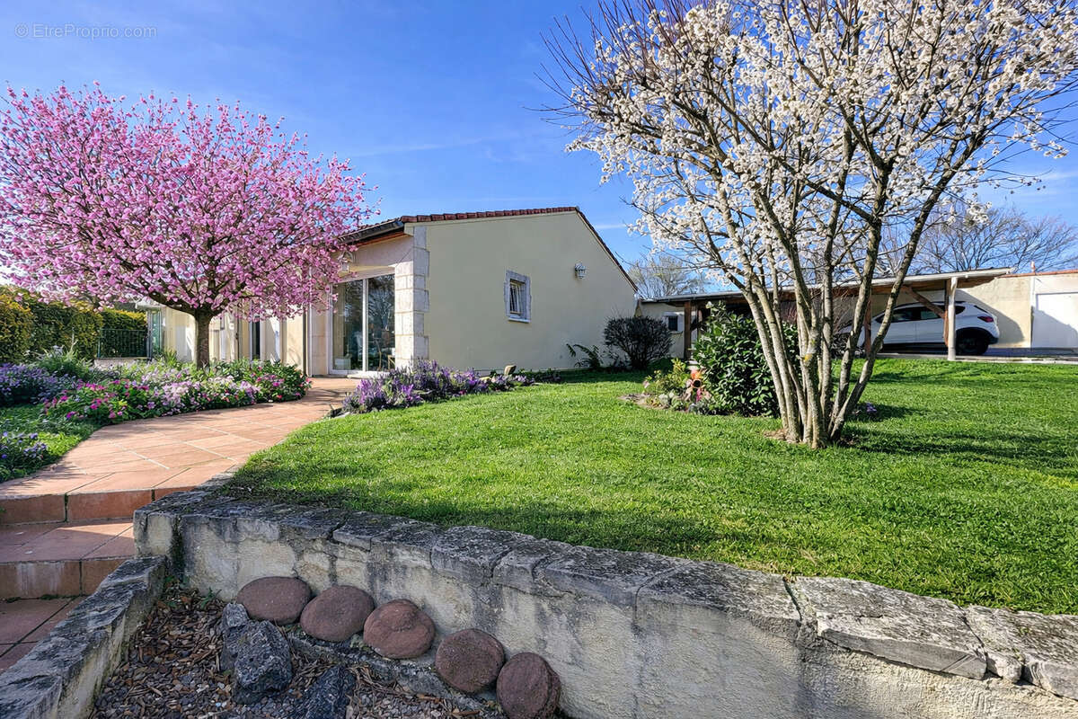Maison à BILLOM