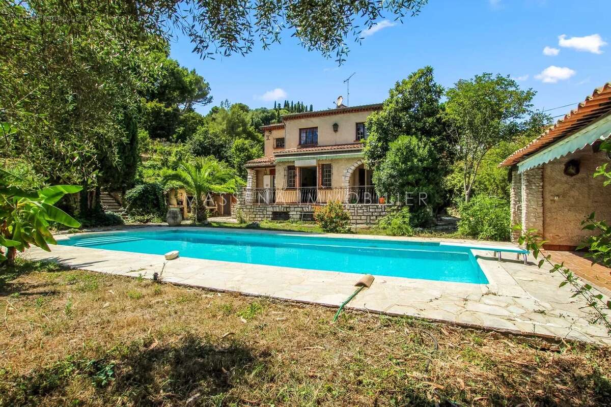 Maison à CAGNES-SUR-MER