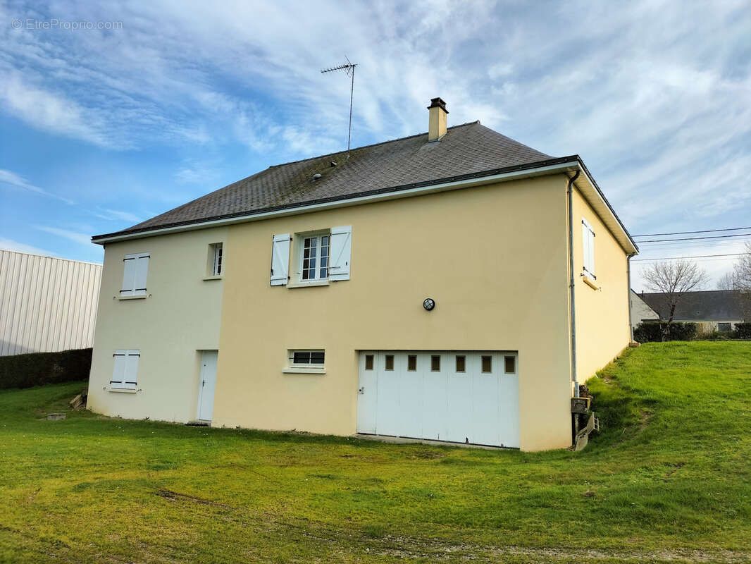 Maison à SAINT-BERTHEVIN