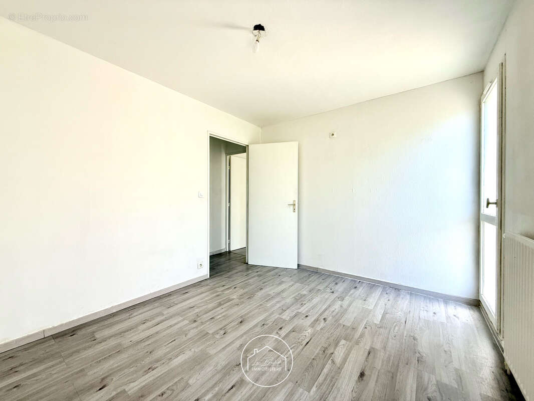 Appartement à MARSEILLE-11E