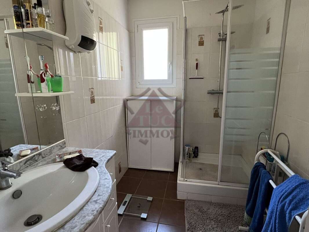 Maison à MOLIERES-SUR-CEZE