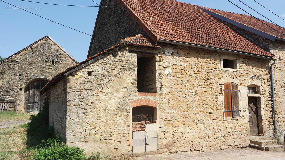 Maison à POUILLY-EN-AUXOIS