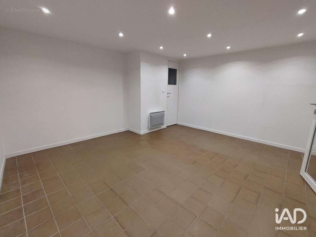 Commerce 213 m² à Triel-Sur-Seine  - photo 8