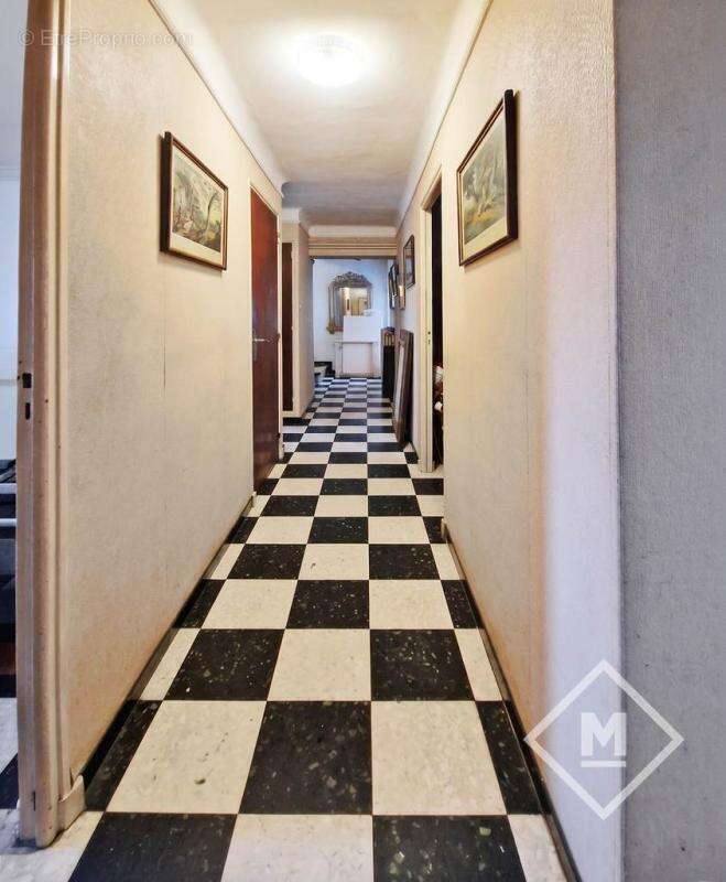 Maison 4 chambres à vendre à berre-l'étang (13130) - grand potentiel sur terrain de 985 m² - photo 17