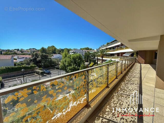 Appartement à LE CRES