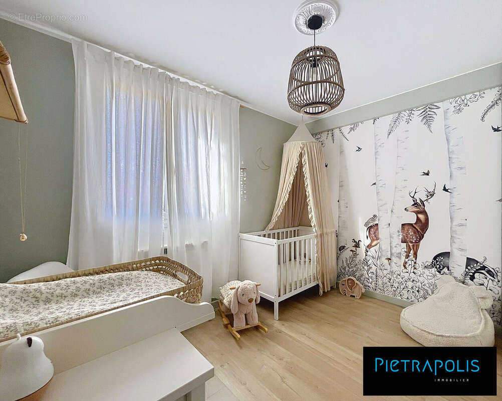 Appartement à LYON-8E