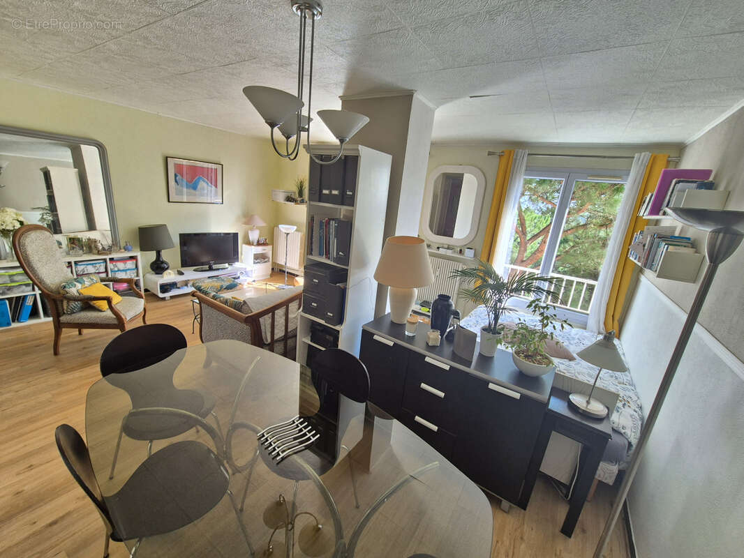 Appartement à HYERES