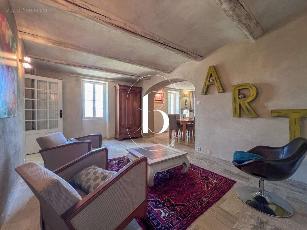 Maison 185 m² à Goudargues  - photo 17
