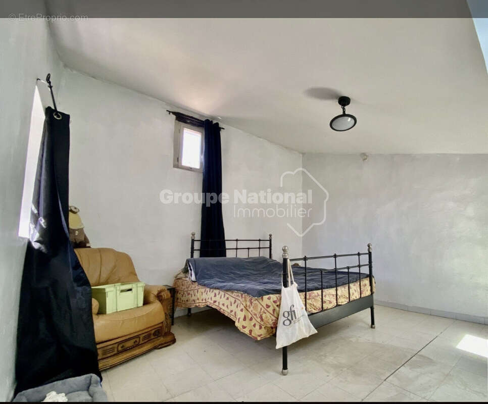 Appartement à ARAMON