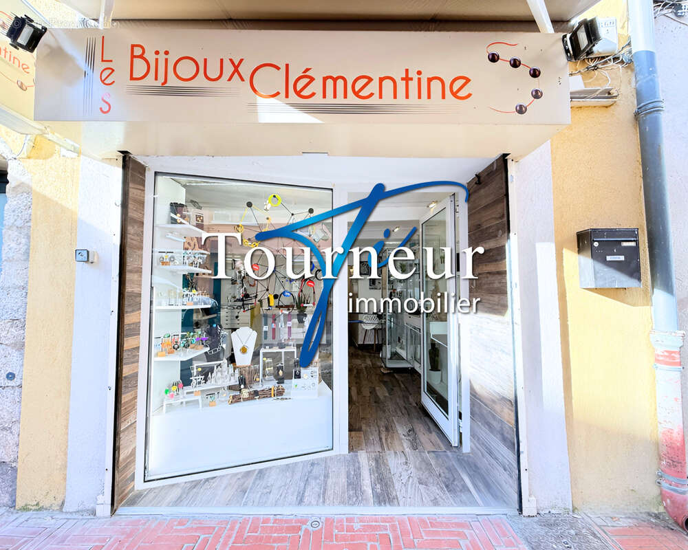 Commerce à SANARY-SUR-MER