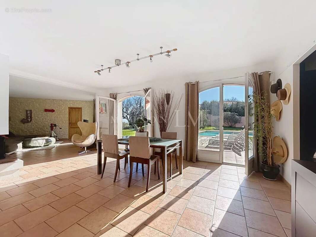 Maison à CAGNES-SUR-MER