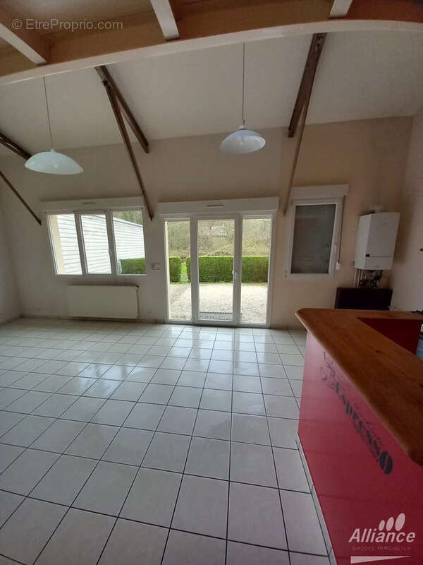 immeuble avec 3 appartements avec garage - photo 2