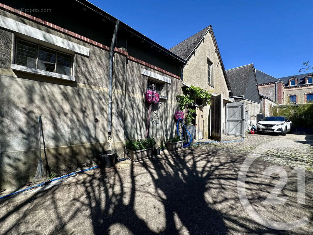 Maison à BROU