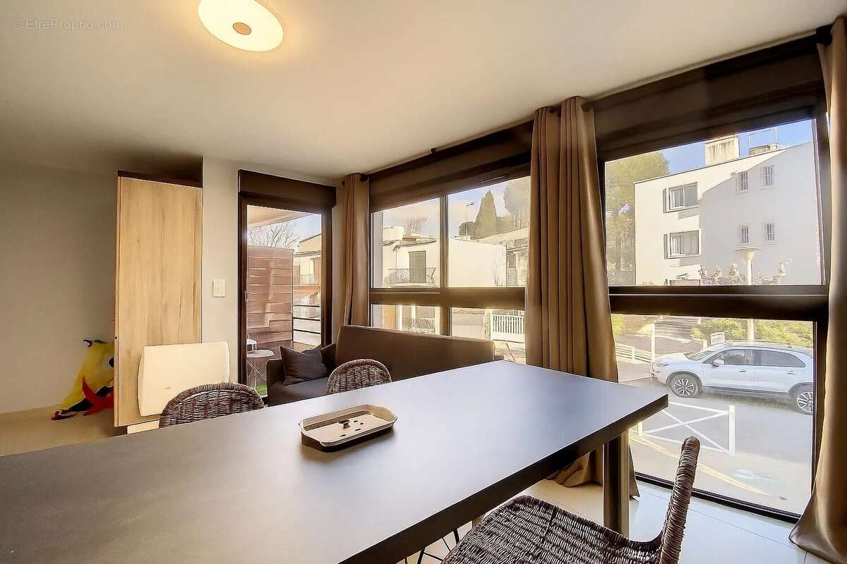 Appartement à SAINT-CYR-SUR-MER